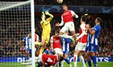 开云体育登录-欧预赛：关键之战，无尽纠葛