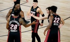 开云体育app-包含雄鹿豪取猛龙斩不克级锋铁壮局顶的词条