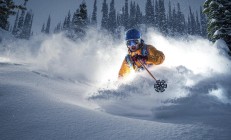 开云体育登录-看到这个充满矛盾和张力的关键词组合，我的思维立刻活跃起来。这绝不仅仅是一场普通的比赛，而是一个充满隐喻和故事性的绝佳题材