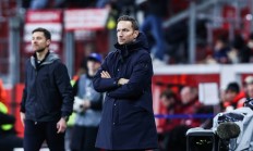 开云体育官方网站-瓜帅心机深沉，曼城防线如铜墙如泰山