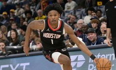 开云体育APP下载-包含火箭加紧备战下赛季，在转会市场寻找机会的词条