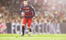 开云体育app-不相关的球，相同的主角，当足球之夜被篮球之光点亮