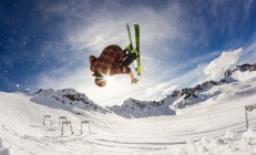 开云下载-当音符逆行时，楚阿梅尼用一脚惊雷，为逆转时代谱出最配乐