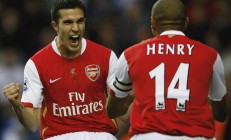 开云官网-红牛二队掀翻王座，威廉姆斯意外失速，汉密尔顿雨中独舞惊四座