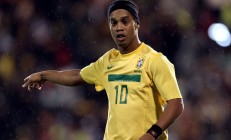 开云APP-零点八秒见证篮球之神，深圳绝杀灰熊，字母哥如何成为不朽传说