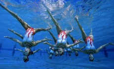 开云体育APP下载-奇迹之夜与冷焰火，当泰国队抹去20分差距，李梓嘉用一拍杀穿沉默