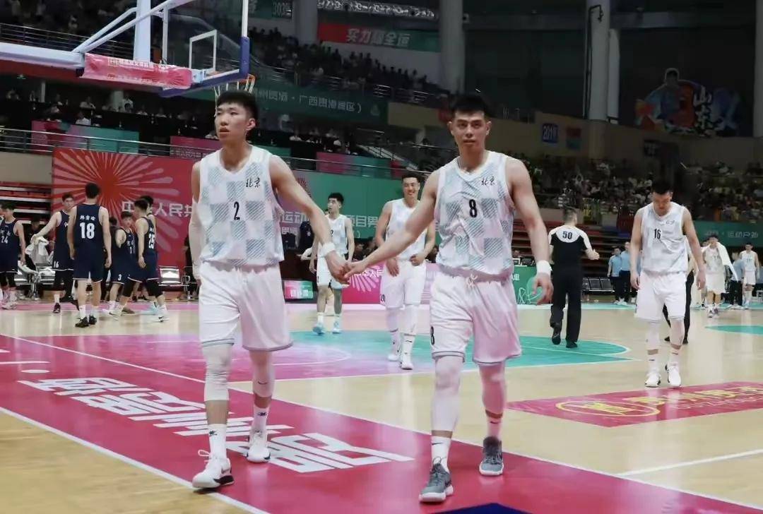 中国篮球联赛格局激烈，球队争夺激烈的简单介绍