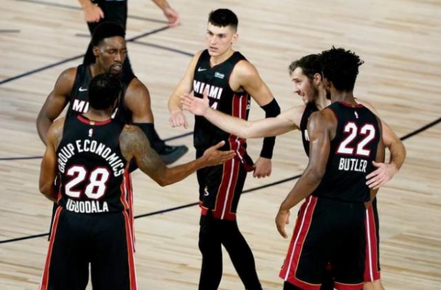 包含雄鹿豪取猛龙斩不克级锋铁壮局顶的词条