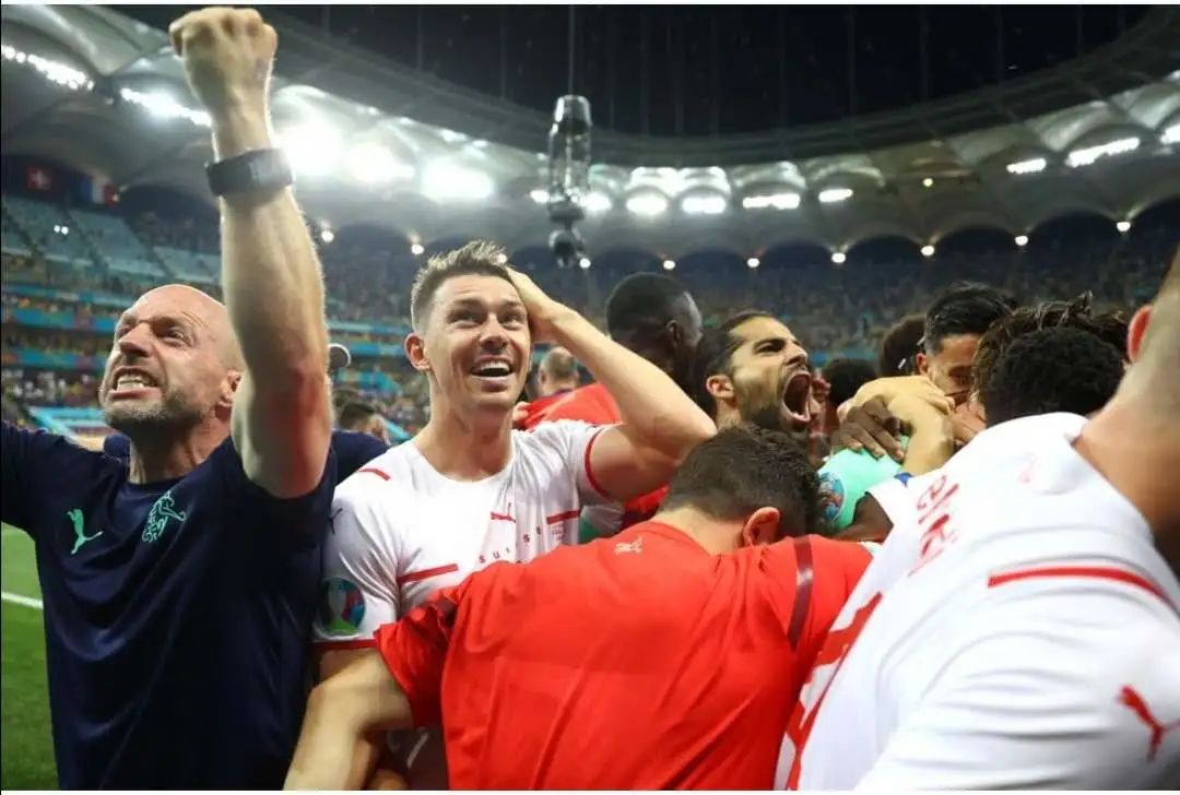 关于瑞士篮球联赛强强对话，高潮迭起的信息