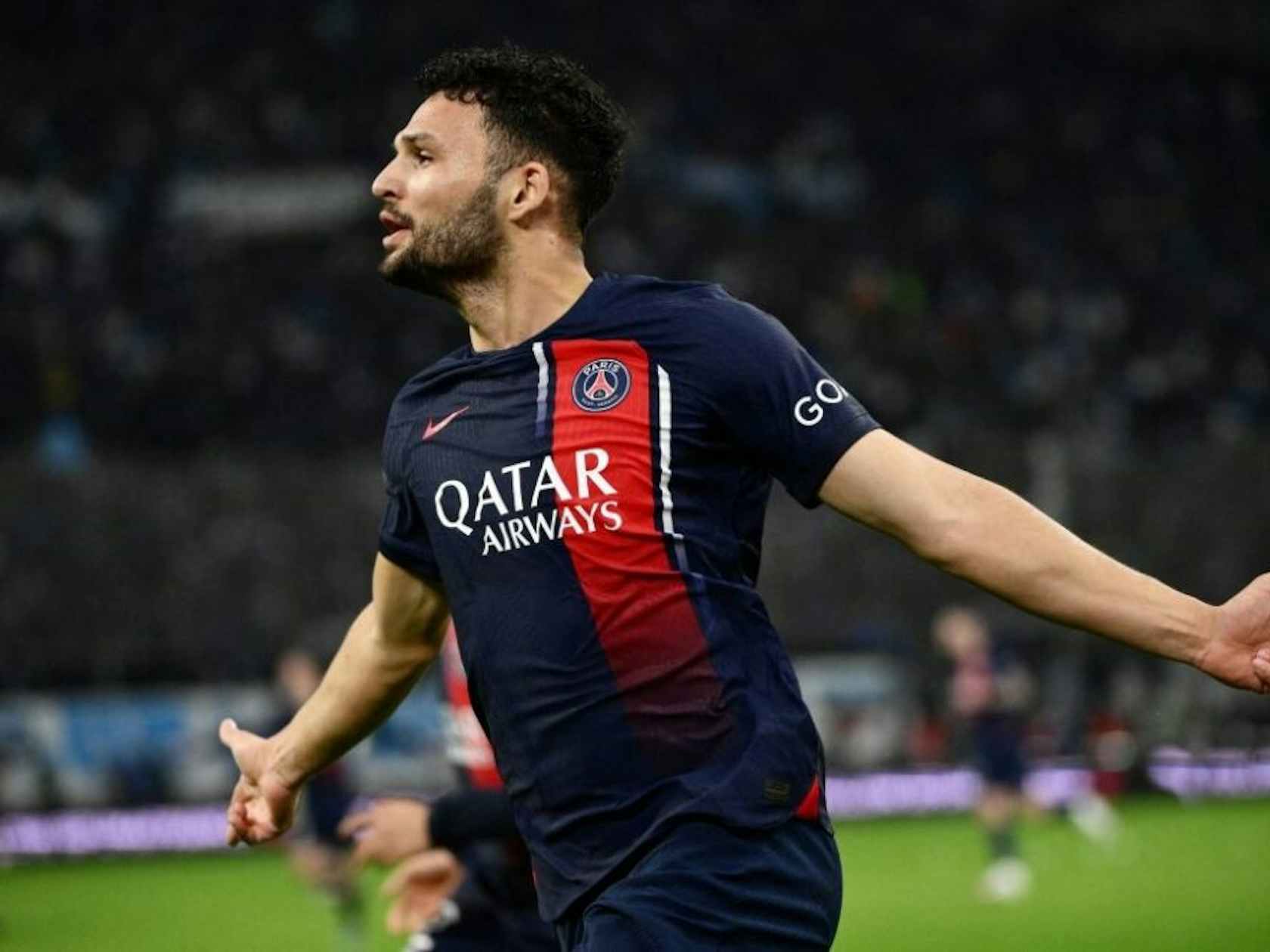 马赛球队前锋受伤，或告别赛季比赛