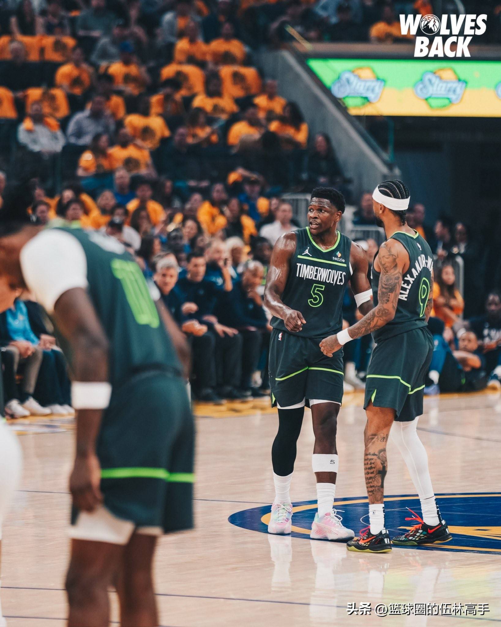 NBA球队在比赛中进行彩排，备战下一场胜利