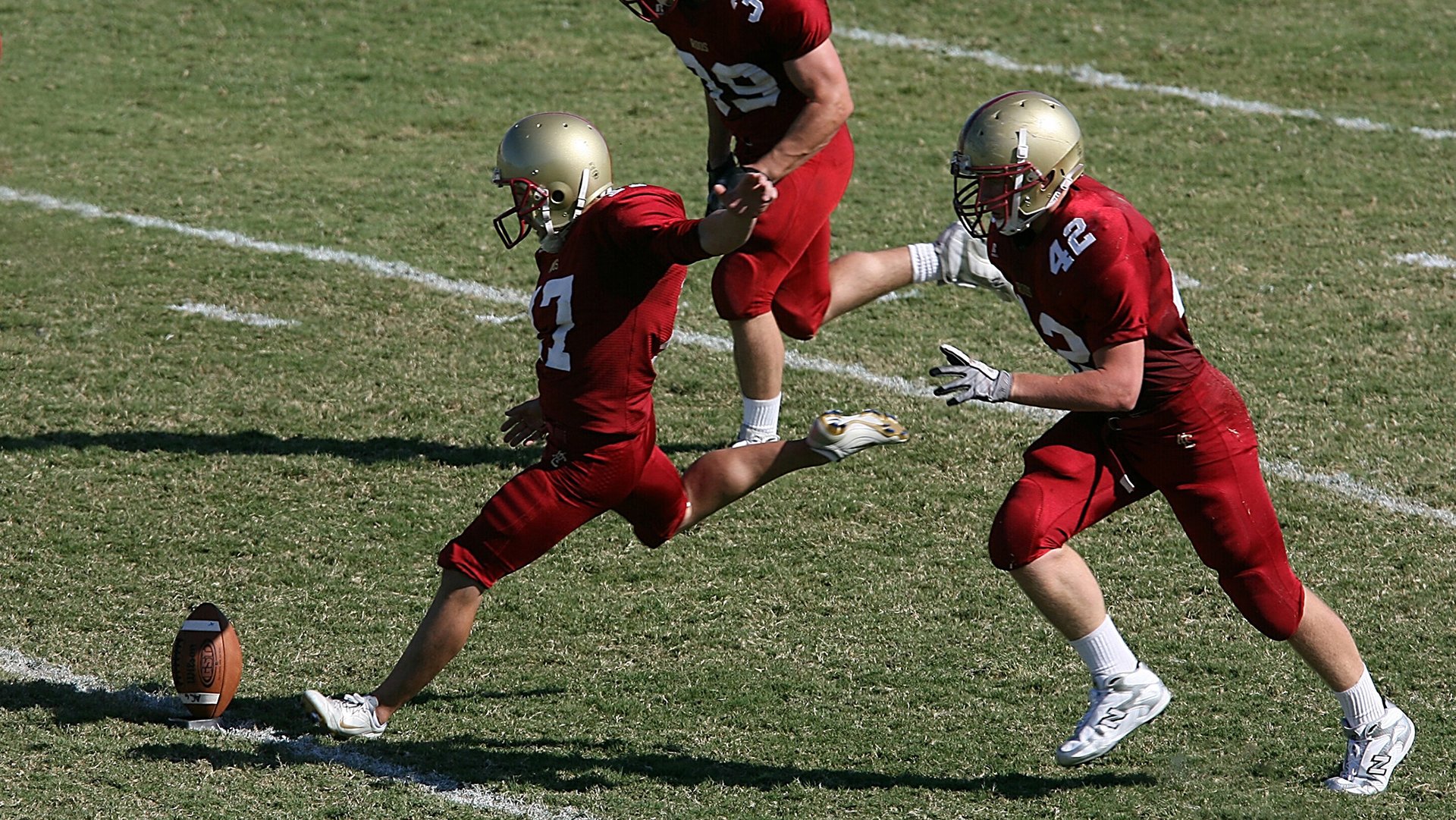 马赛掀起绿色风暴，横扫智利之战，托尼改写历史的黄金右脚