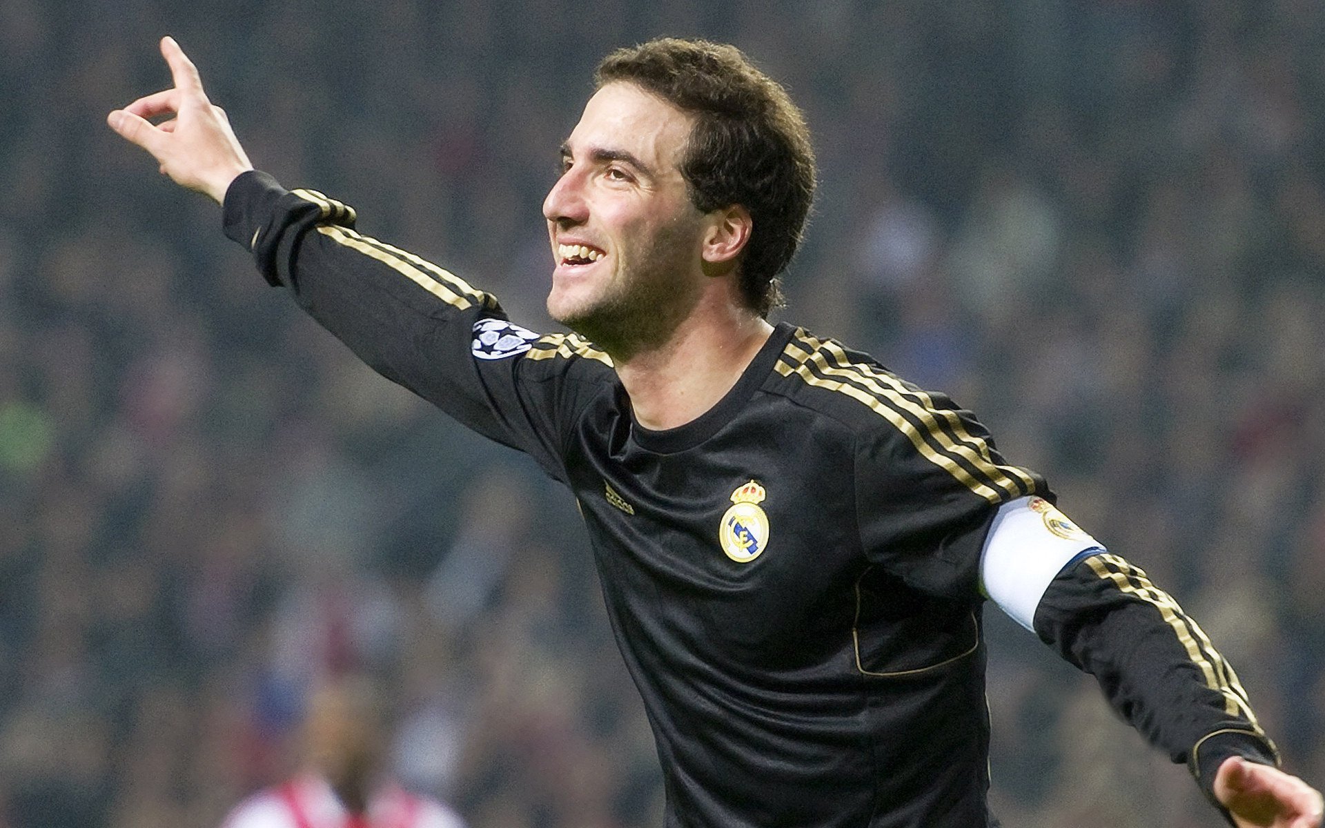 绝地反击，雷诺车队力克迈凯伦，塞恩斯关键制胜